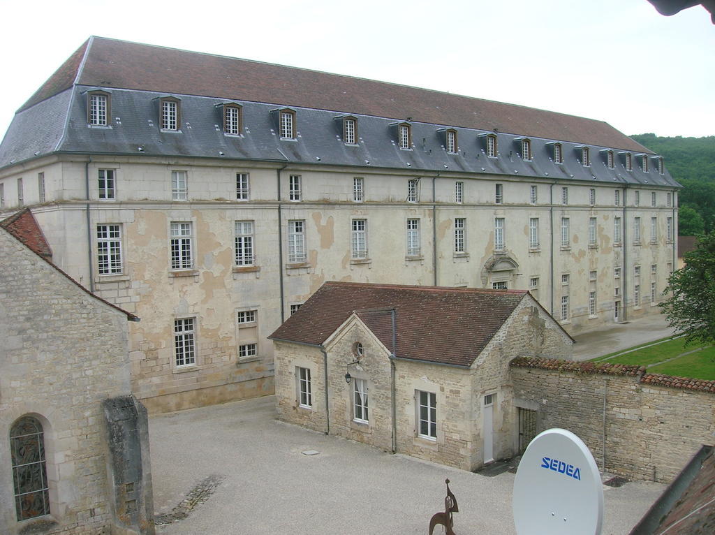 Auberge De L'Abbatiale Auberive Exterior foto